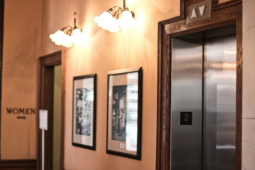 elevator communications failure can be well lit or dark