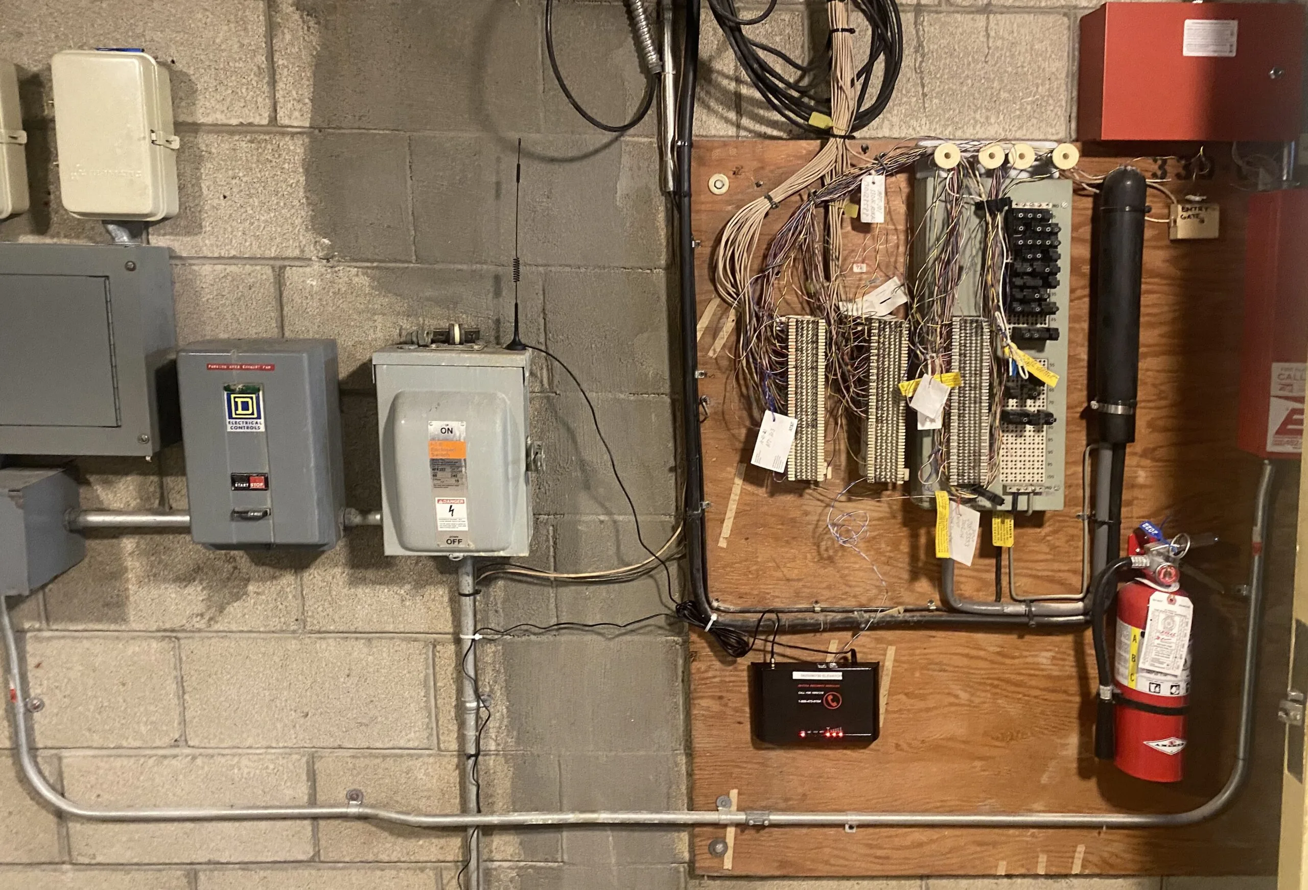 telephone room and Mobile Connect 2 interface