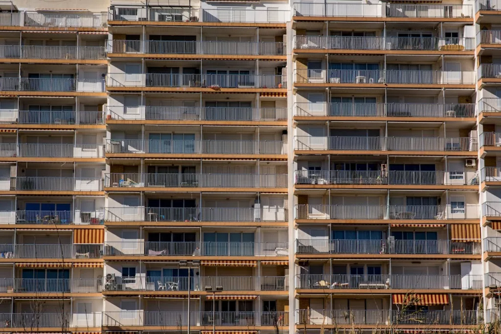 Property Managers Go Cellular 1 high rise apartment building - elevator phone service for property managers